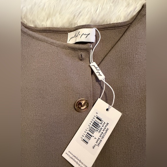 Petal and Pup Stylish Sleeveless Sweater Vest - Picture 9 of 12